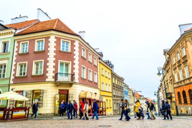 Varşova, Polonya 07 Mayıs 2017: Eski kasaba Varşova - Polonya'nın başkenti Street. 