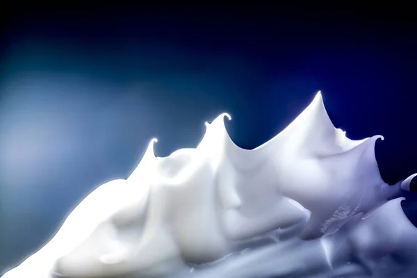 Crema cosmetica bianca primo piano macro texture al sole — Foto Stock