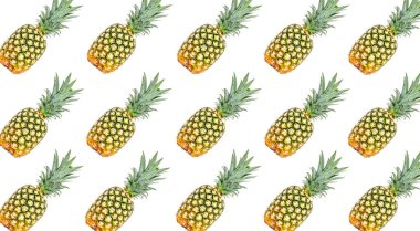 Beyaza izole edilmiş meyveli ananasların yaratıcı arka planı. Kesme Yolu.