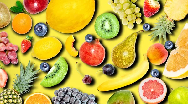 Foto Creativa Muchas Frutas Tropicales Exóticas Brillantes Diferentes Con Sombras — Foto de Stock