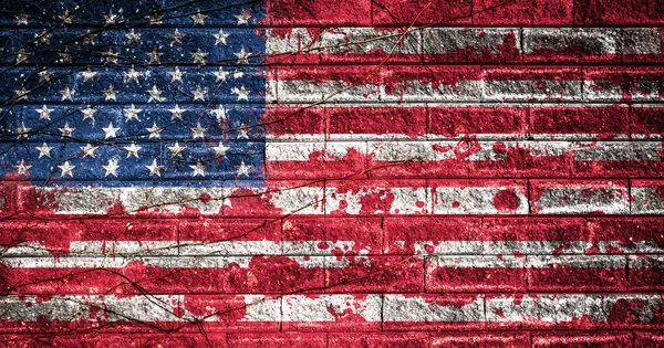 Bandera Americana Con Manchas Sangre Una Pared Ladrillo Bandera Nacional —  Fotos de Stock