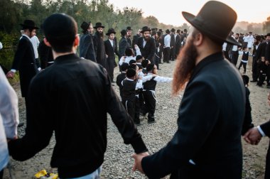 Rosh Hashanah Uman içinde kutluyor