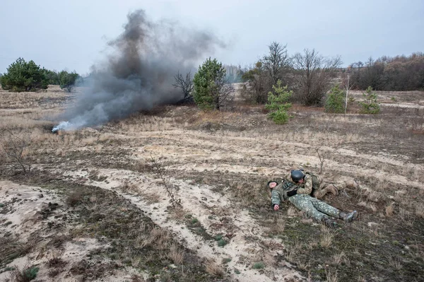 軍事や戦術的な医療訓練 — ストック写真