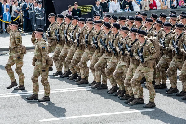 Askeri geçit töreni için Ukrayna Bağımsızlık günü