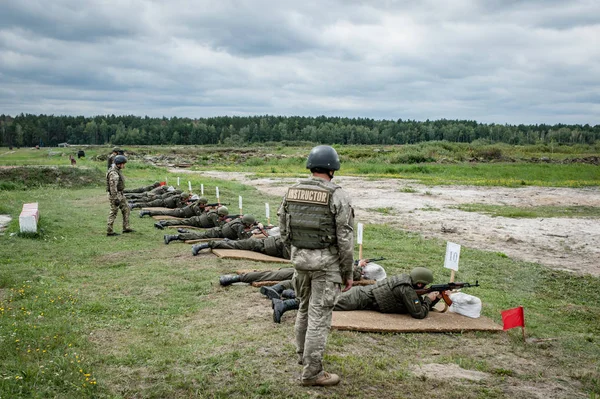 Treinamento militar de reservistas da Guarda Nacional da Ucrânia — Fotografia de Stock