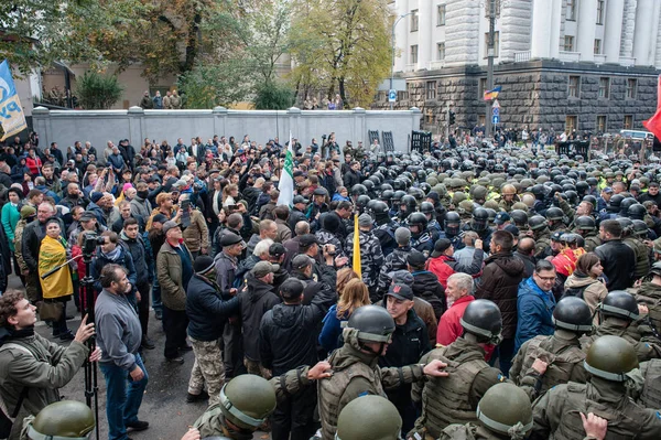 Střety mezi policií a demonstranty v Kyjevě — Stock fotografie