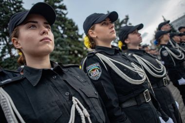 13 Ekim 2017. Kiev, Ukrayna. Öğrenciler iç işlerine Ulusal Akademisi ve polis memuru yemin.