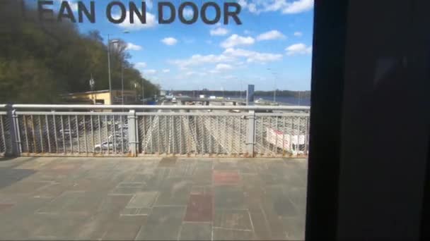 Дверь Поезда Метро Закрывается Окно Вид Метро Поезд — стоковое видео