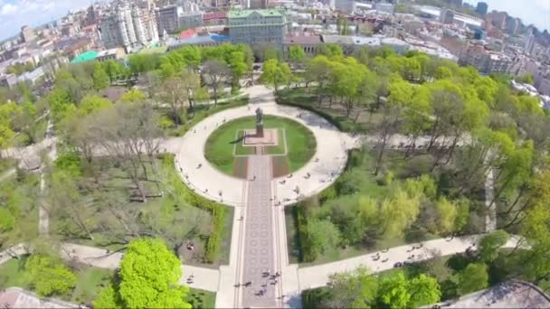 Luchtfoto Van Stadspark Helder Weer Landschappen Van Kiev Lente Scène — Stockvideo