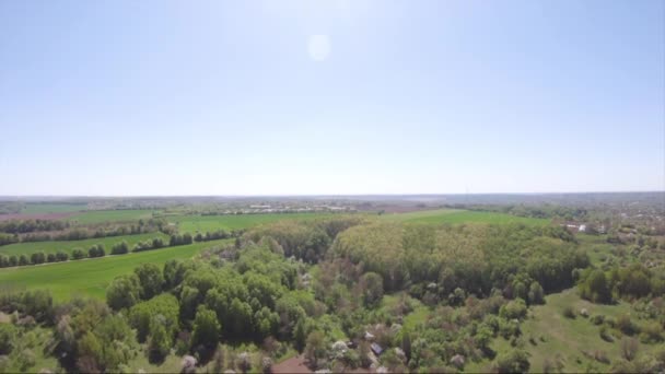 Veduta Aerea Bellissimo Paesaggio Volo Sopra Villaggio Primaverile Con Boschi — Video Stock