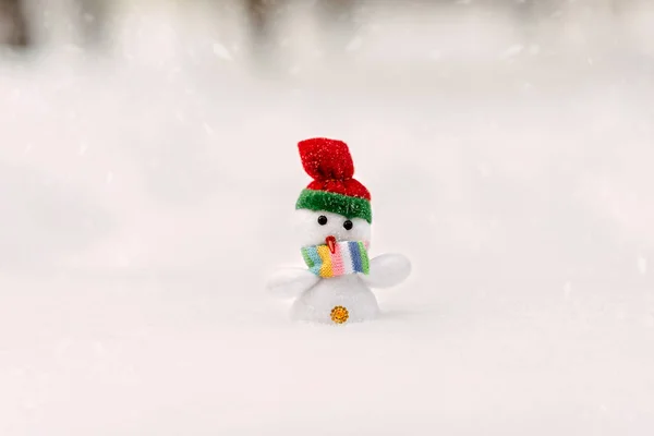 Natal ou Ano Novo fundo com espaço. O carrinho de boneco de neve — Fotografia de Stock