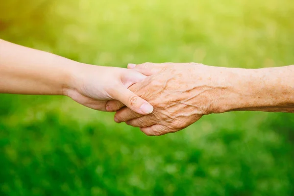 Pension, ålderdom och vård för seniorer — Stockfoto