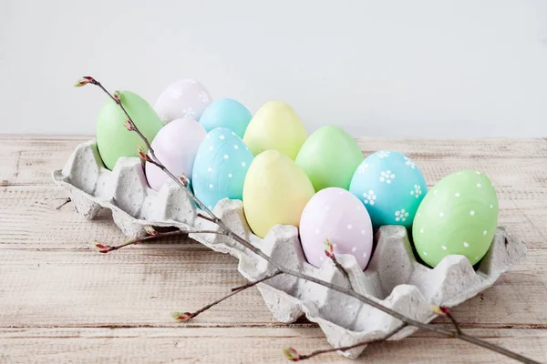 Borde Rústico Pascua Sobre Fondo Madera Con Huevos Color Amarillo — Foto de Stock