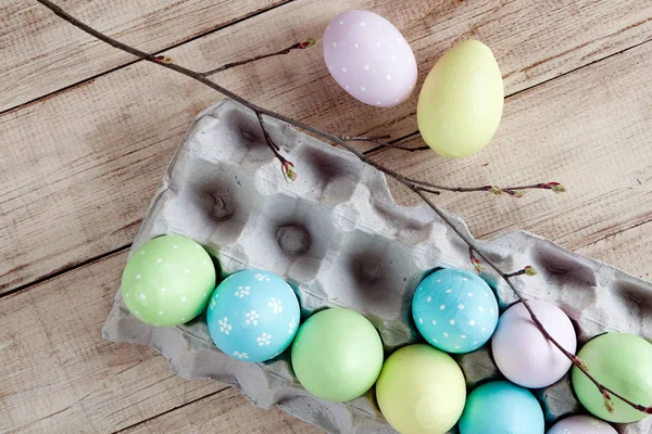 Borde Rústico Pascua Sobre Fondo Madera Con Huevos Color Amarillo — Foto de Stock