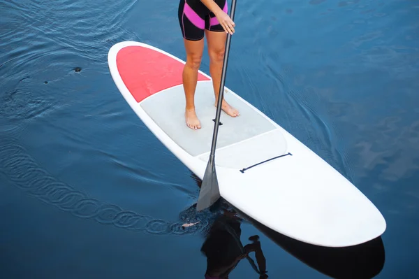 Paddle kurulu kadın paddleboarding kadar stand sup