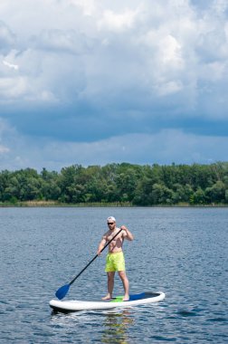 adam pratik paddle kurulu 04
