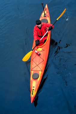 nehir kanosu, arkadan görünüm
