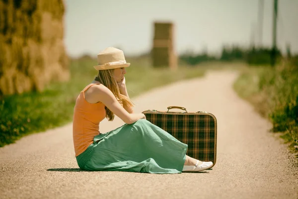 Young woman traveling — Stock Photo, Image