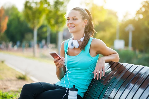 Genç sporcu kadın.