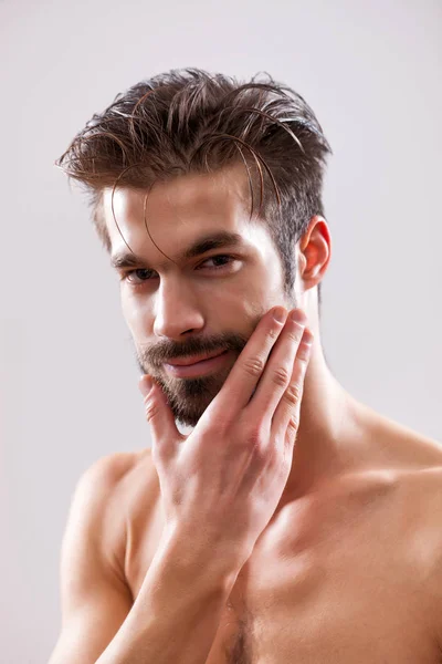 Cura della pelle degli uomini — Foto Stock