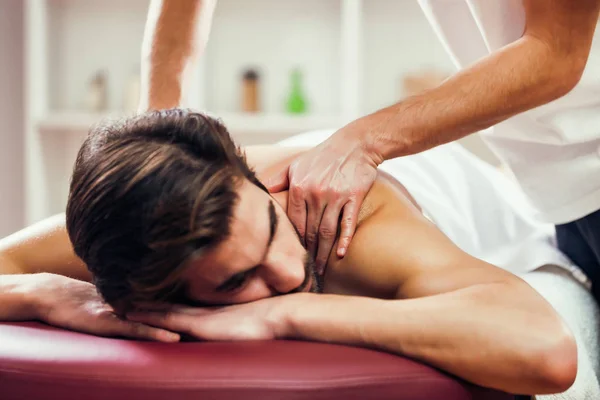 Young Man Having Massage Spa Treatment — Stock Photo, Image