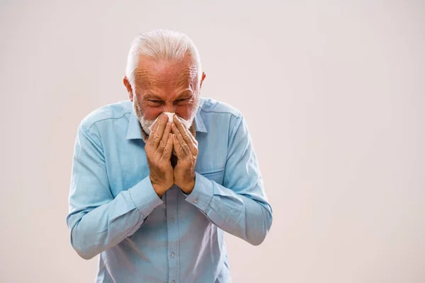 Portrait Senior Man Who Blowing Nose — Stock Photo, Image