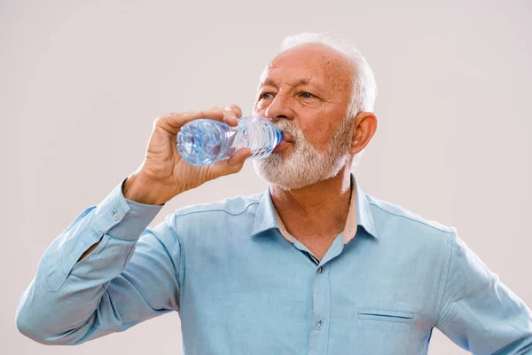 Portrait Senior Man Who Drinking Water — Stock Photo, Image