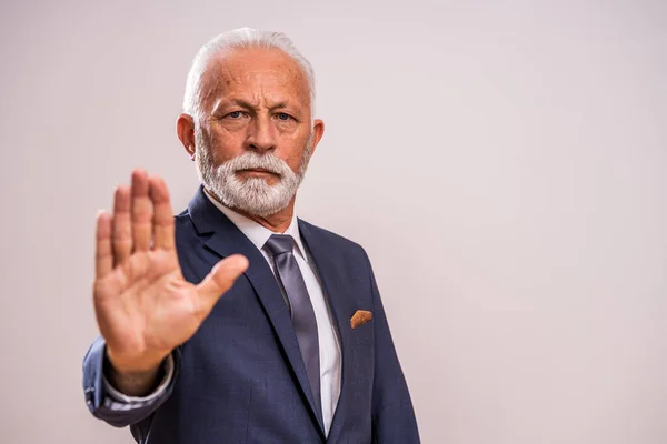 Retrato Empresário Sênior Sério Autorizado — Fotografia de Stock