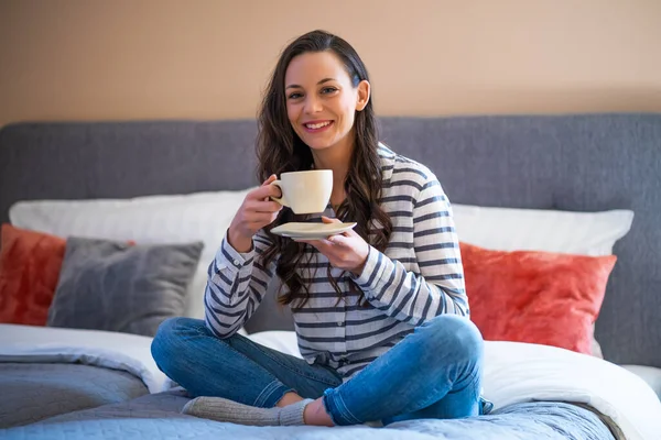 Happy Young Woman Sitting Bed Her Home Drinking Coffee — Stock Photo, Image