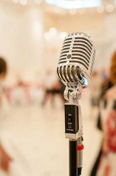 mikrofon müzik aleti