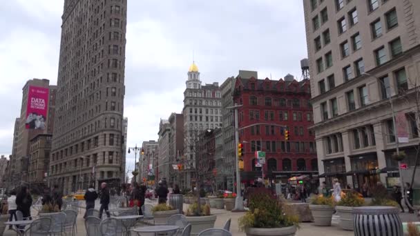 Etablera Bild New Yorks Ikoniska Flatiron Building — Stockvideo