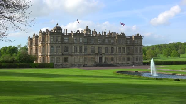 Longleat Mansion England Uprostřed Zelených Trávníků Fontán — Stock video