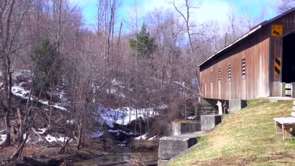 Ponte Coperto Nella Contea Ashtabula Ohio — Video Stock