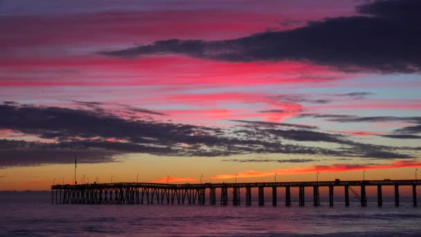 Muhteşem Kırmızı Turuncu Günbatımı Sahili Orta Kaliforniya Kıyısı Boyunca Ventura — Stok video
