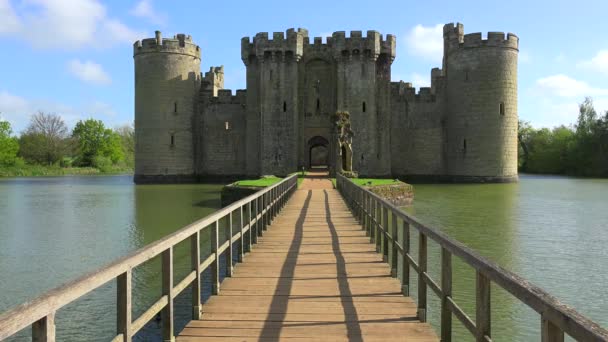 Det Vackra Bodiam Slottet England Med Stor Vallgrav — Stockvideo