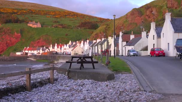 Petit Village Pêcheurs Écossais Pennan Coucher Soleil — Video