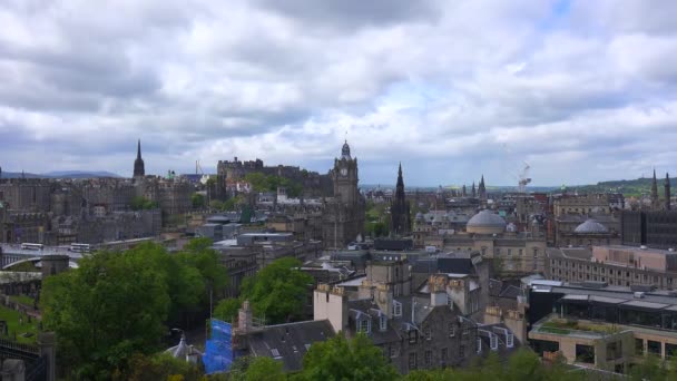 Krásný Časoprostorový Záběr Mraků Nad Edinburghem Skotsko Panorama — Stock video