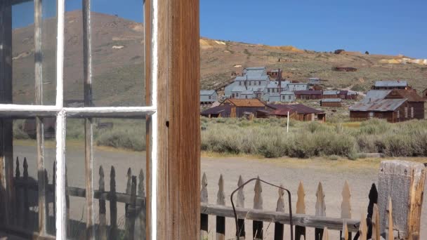 Old Rusting Silver Mine Bodei California Perfectly Describes Abandoned Ghost — Stock Video