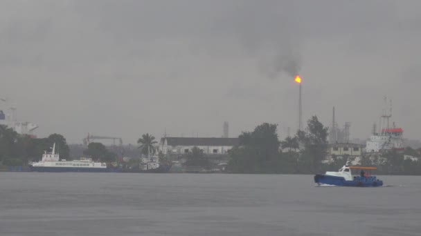 Porto Traghetti Passano Nel Porto Avana Cuba Con Uno Scenario — Video Stock