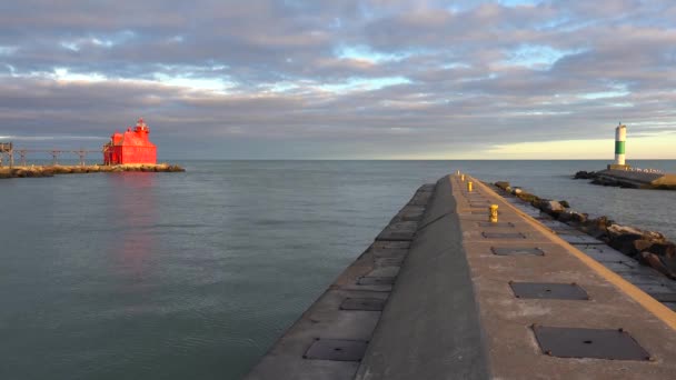 Belo Farol Sturgeon Bay Door County Wisconsin Brilha Vermelho Crepúsculo — Vídeo de Stock