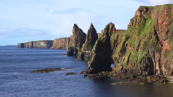 Aufnahme Der Schönen Duncansby Head Seestapel Nordschottland — Stockvideo