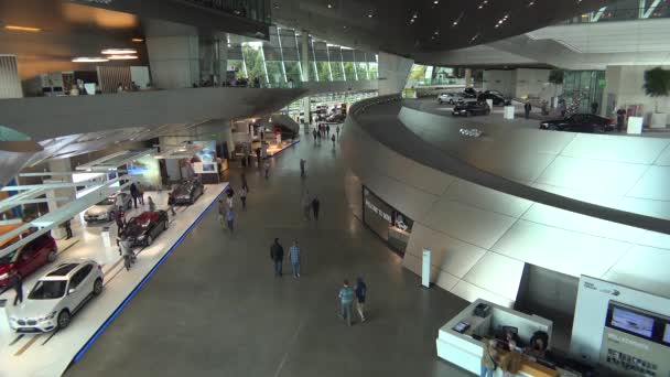 Zdjęcie Wnętrza Siedziby Głównej Bmw Monachium Niemcy — Wideo stockowe