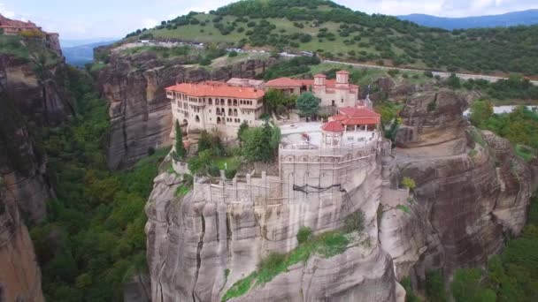 Belle Antenne Dessus Des Formations Rocheuses Des Monastères Meteora Grèce — Video