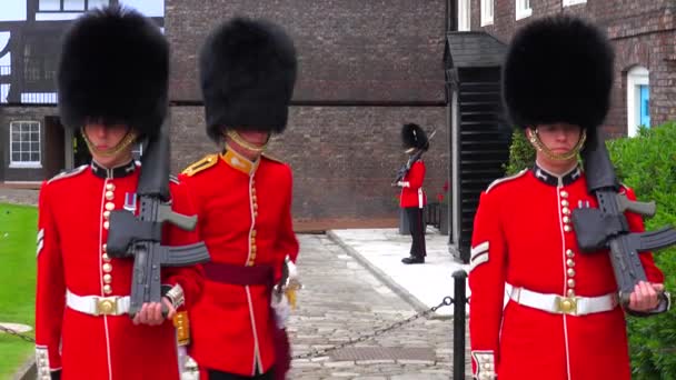 Beefeater Changement Garde Tour Londres Londres Angleterre — Video
