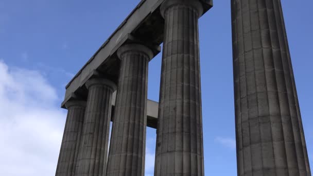 Zjišťující Časová Prodleva Záběr Římských Sloupů Edinburghu Skotsko Noci — Stock video