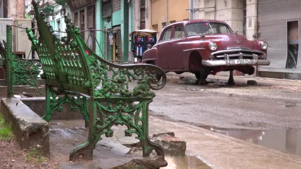 Старый Автомобиль Стоит Блоках Старом Городе Гавана Куба — стоковое видео