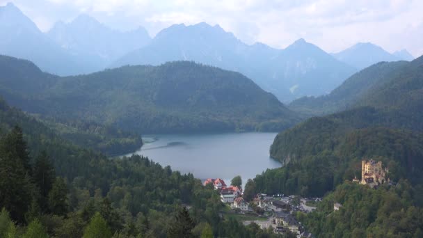 Вид Замка Нойштайн Мад Баварии Германия Альпы — стоковое видео