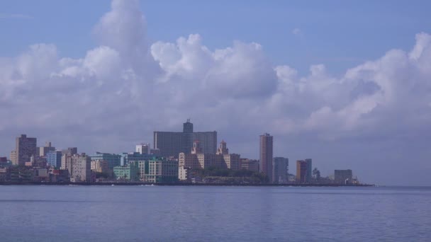 Uma Boa Vista Cidade Havana Cuba Longo Famosa Orla Malecon — Vídeo de Stock