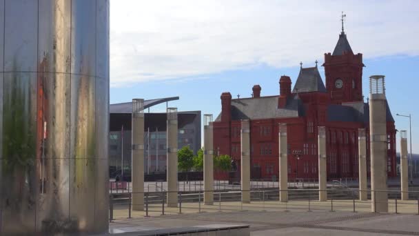 Establishing Shot Fountains Buildings Heart Downtown Cardiff Wales — Stock Video