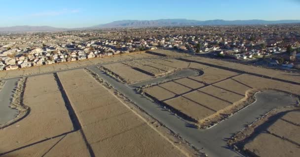 Aerial Desert Reveals Housing Tracts Empty Lots Desert — Stock Video